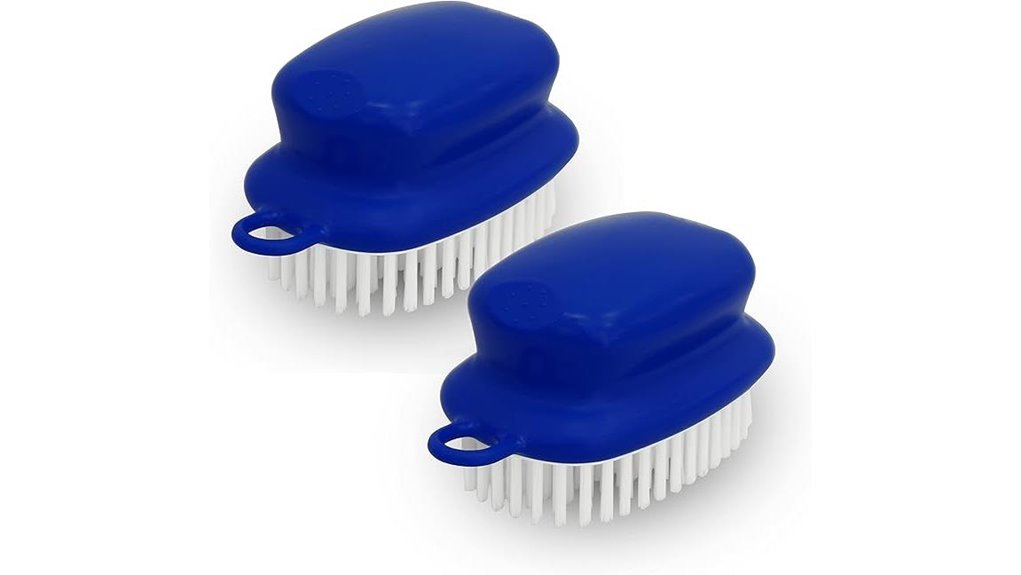 vegetable brush with grip